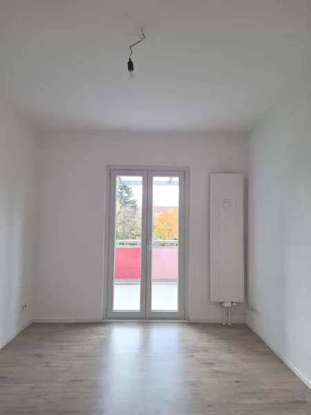 Modernsierte  2-Zi-WE mit großem Balkon in Berlin-Rudow! 3 Jahre Mindestmietzeit"! — photo 1